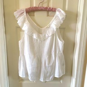 100% Cotton H&M lightweight top w/ ruffle detail